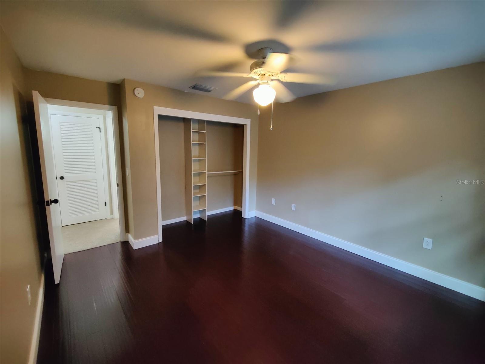 Image 20 of 24 For 6214 Dewdrop Way 621