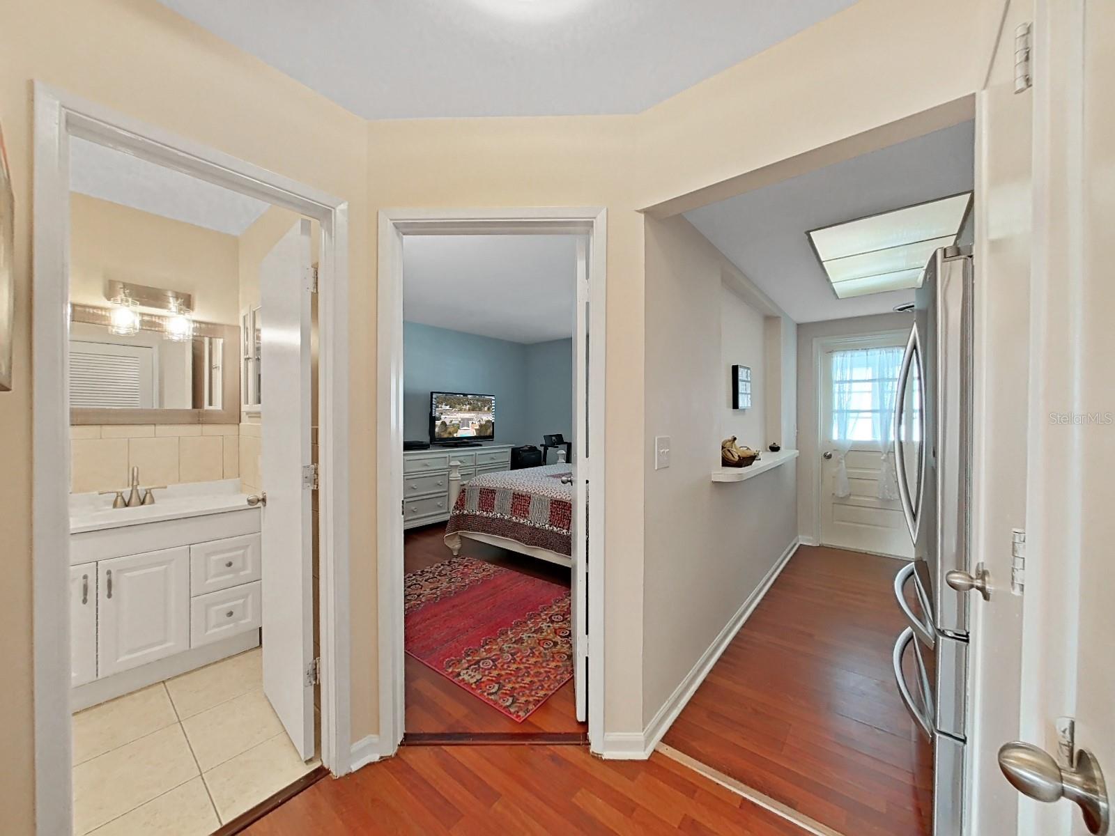 Image 16 of 28 For 1921 58th Avenue N 15