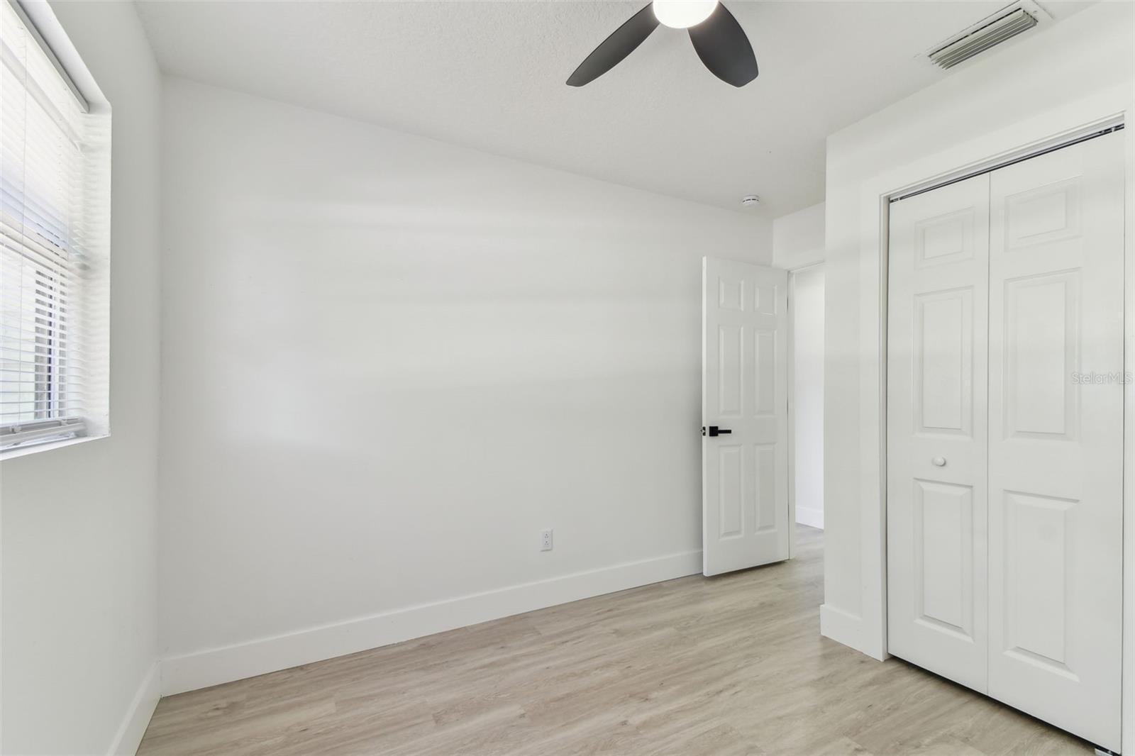Listing photo id 34 for 7704 Tanglewood Lane