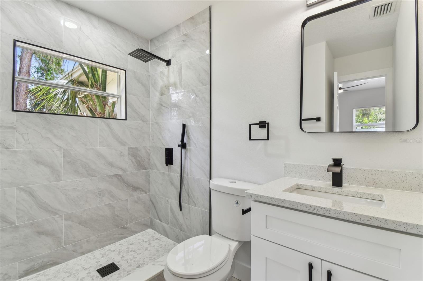 Listing photo id 49 for 7704 Tanglewood Lane