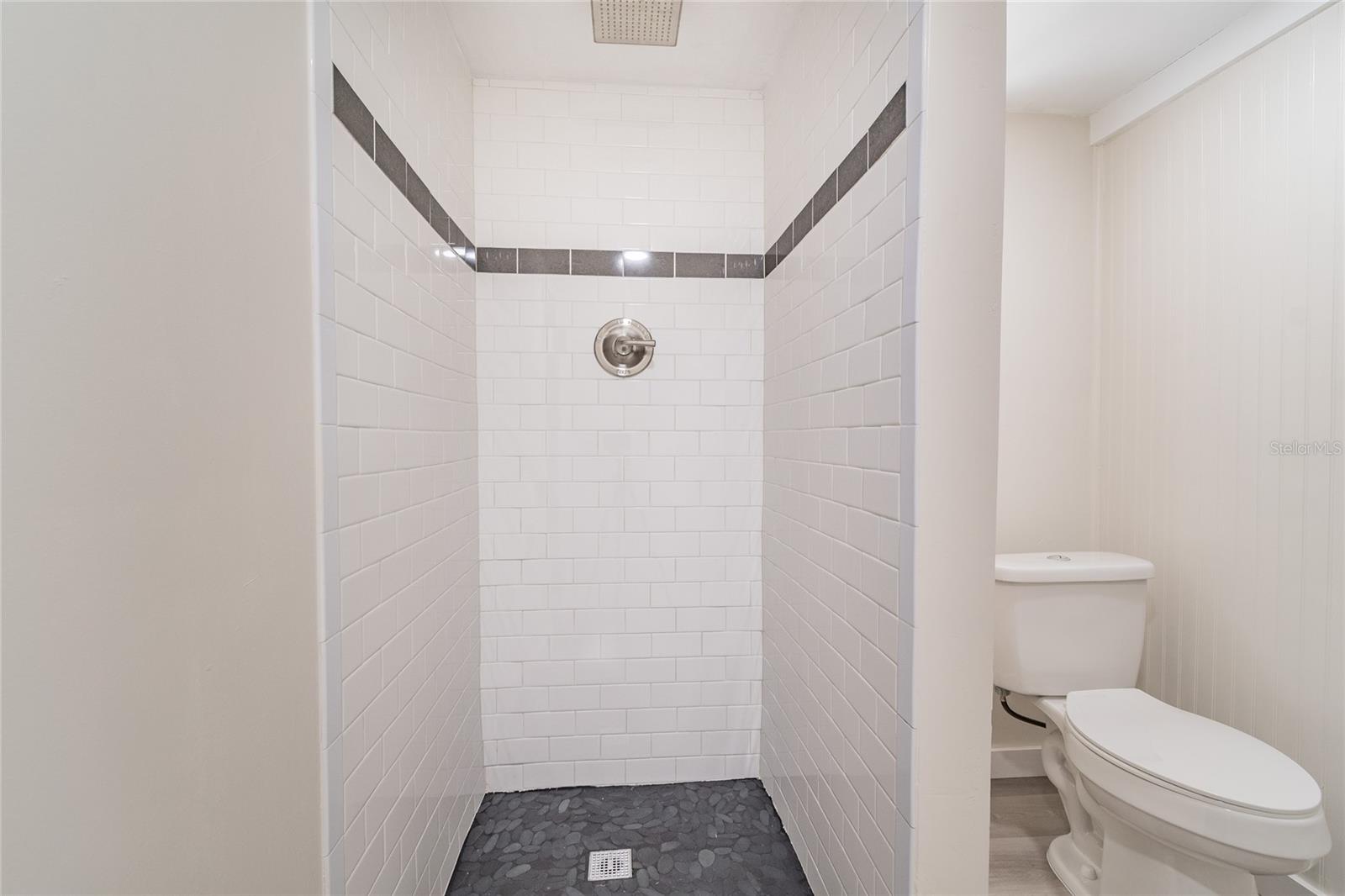 Image 4 of 11 For 2219 24th Avenue S 2
