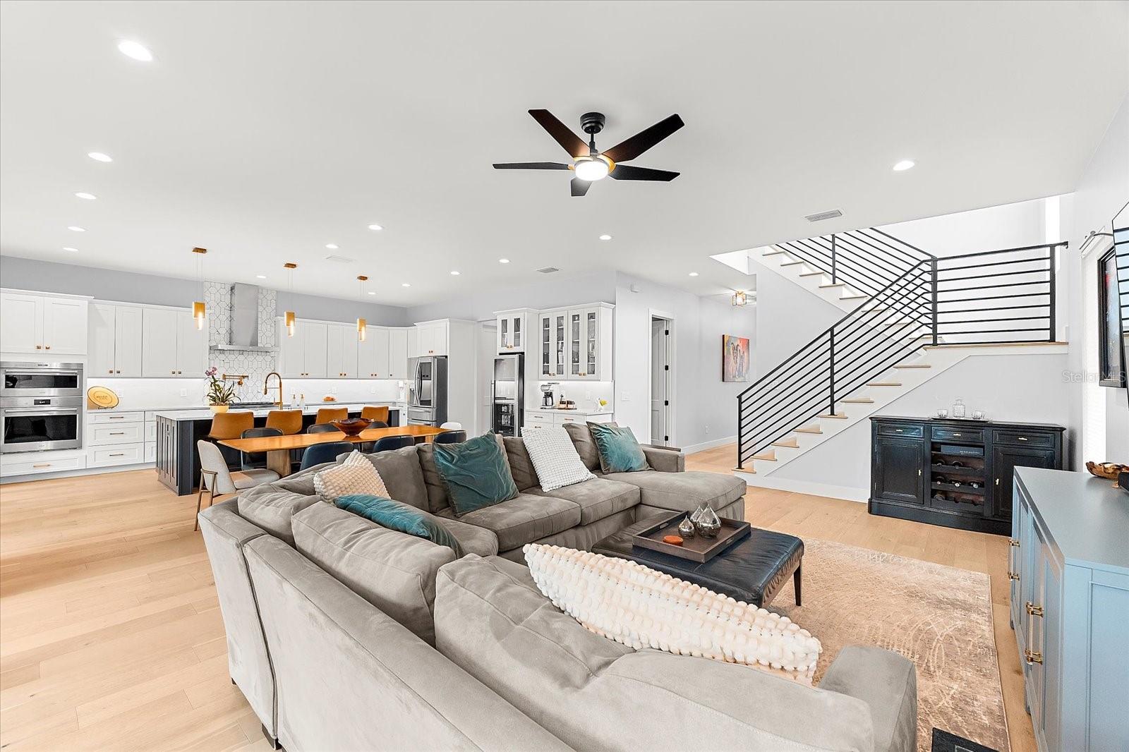 Image 9 of 86 For 2707 Ridgewood Avenue