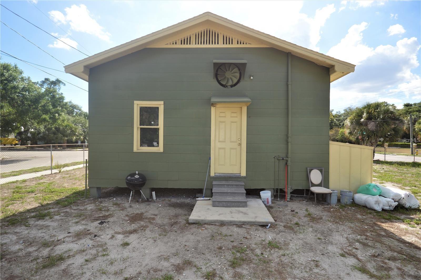 Image 17 of 29 For 3009 13th Street