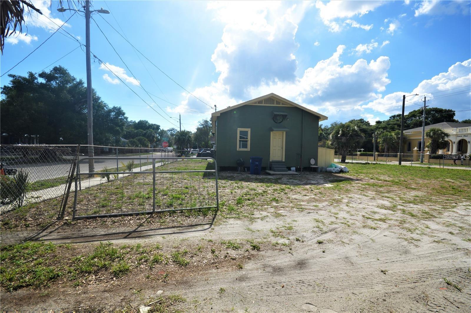 Image 21 of 29 For 3009 13th Street