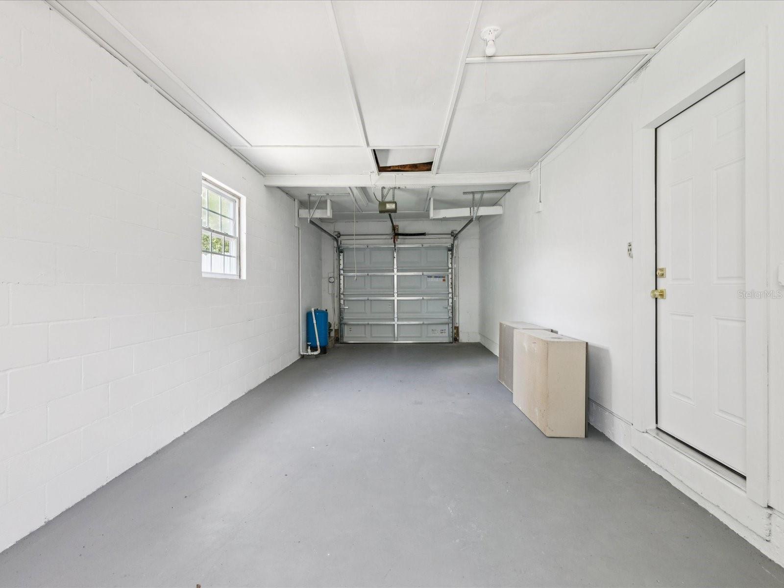 Image 19 of 39 For 1843 Berg Road