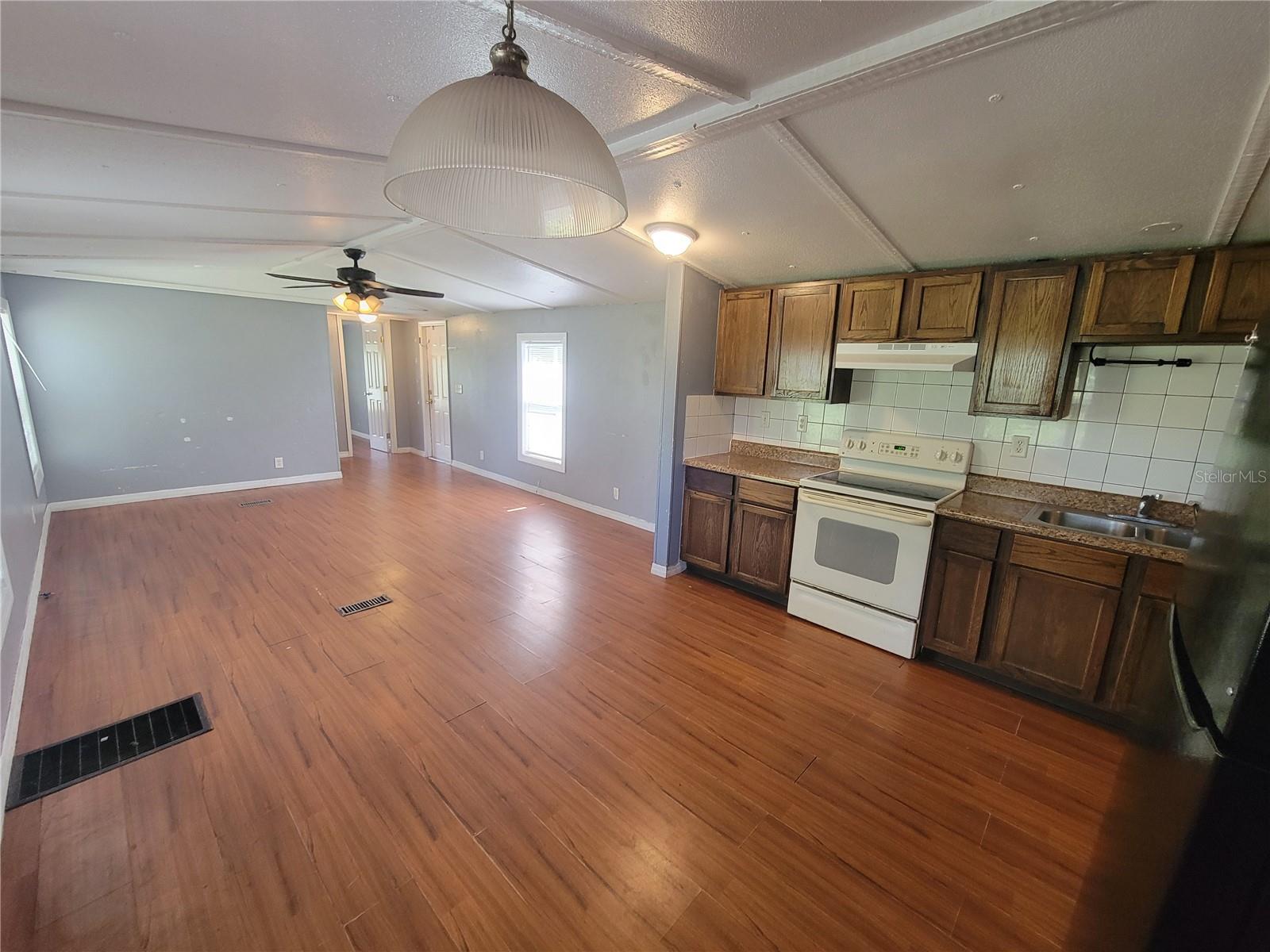 Image 3 of 14 For 40539 Enterprise Road