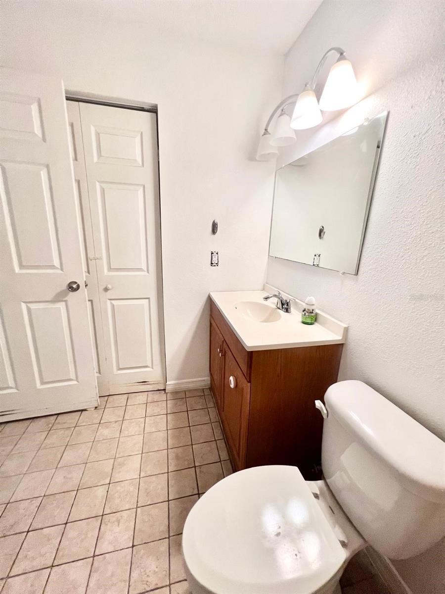Listing photo id 13 for 9481 Highland Oak Drive 1101