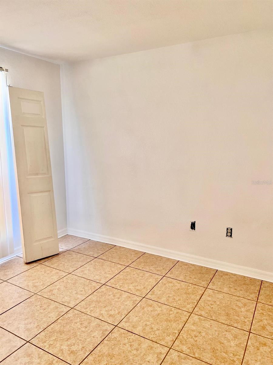 Listing photo id 3 for 9481 Highland Oak Drive 1101