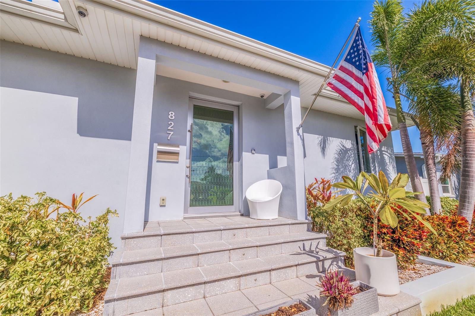 Image 3 of 42 For 827 Placido Way Ne