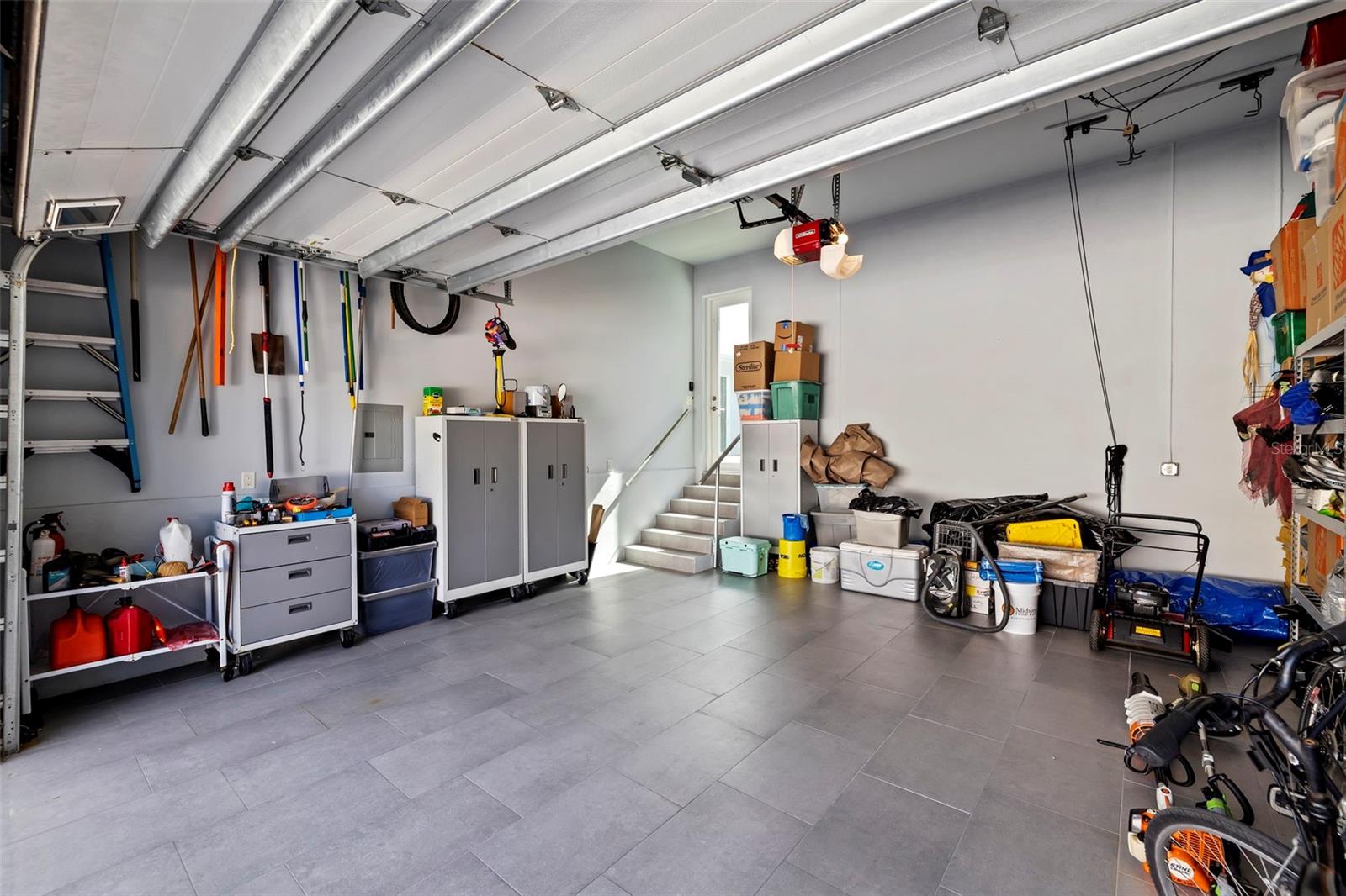 Image 34 of 42 For 827 Placido Way Ne