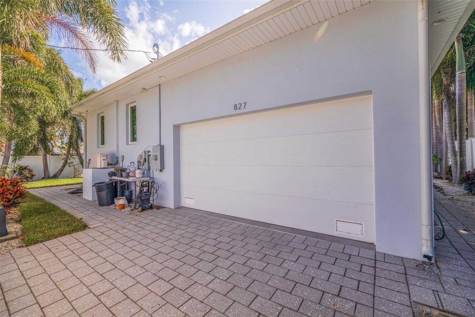 Image 37 of 42 For 827 Placido Way Ne