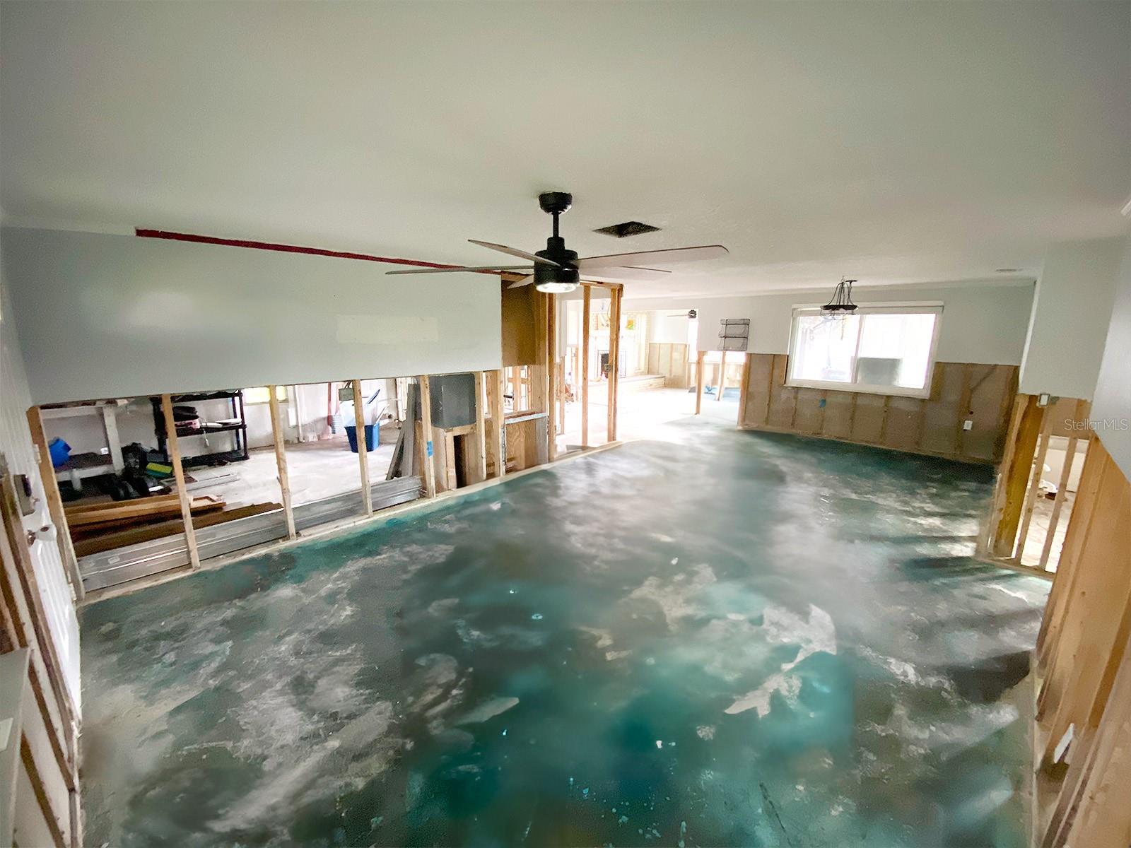 Image 6 of 16 For 13931 King Avenue