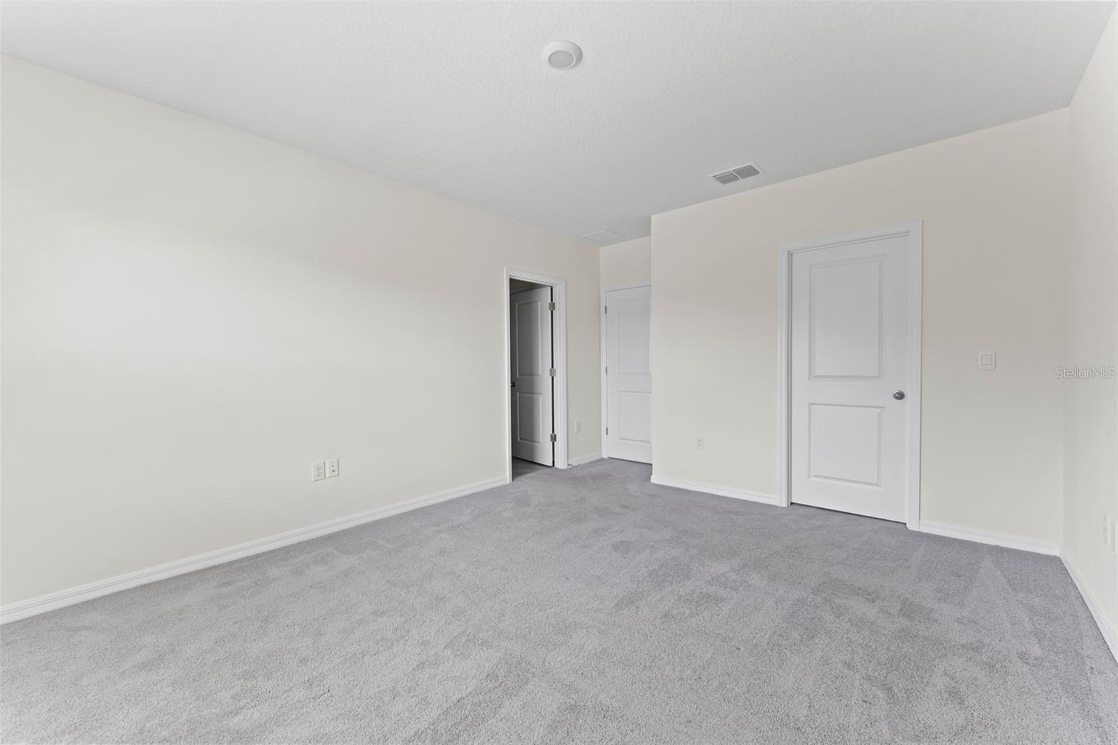 Image 15 of 35 For 11082 Crescent Deer Drive
