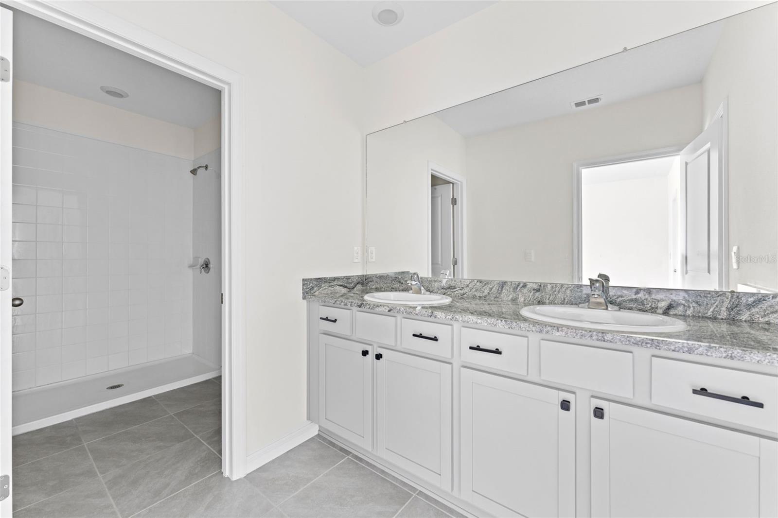 Image 16 of 35 For 11082 Crescent Deer Drive