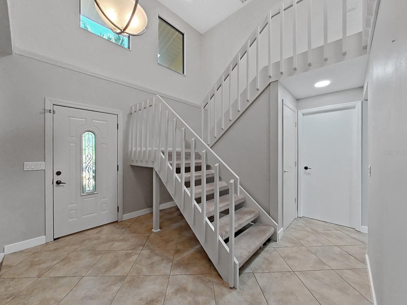 Image 4 of 53 For 852 Village Way