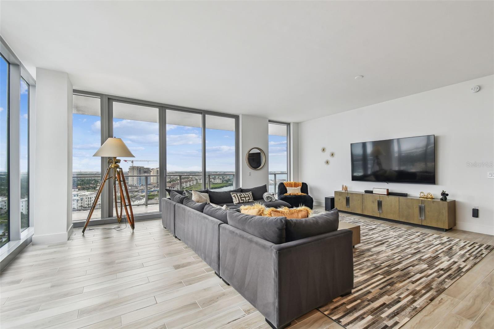 Image 28 of 98 For 5120 Marina Way 15005