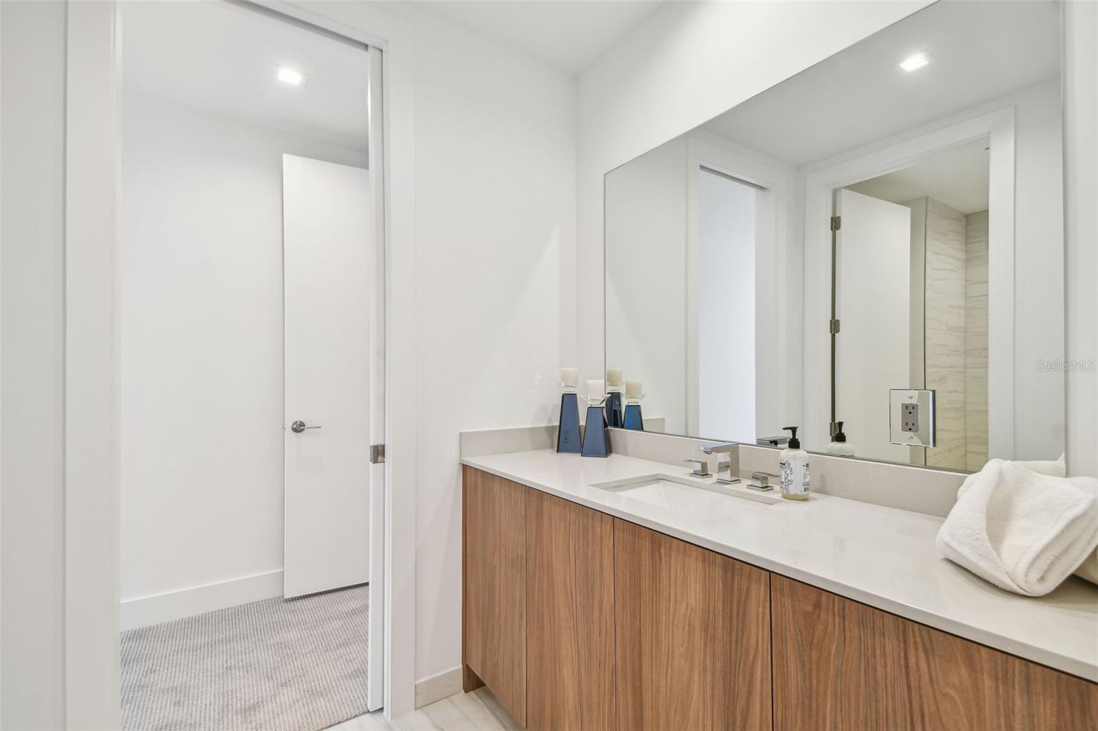 Image 45 of 98 For 5120 Marina Way 15005