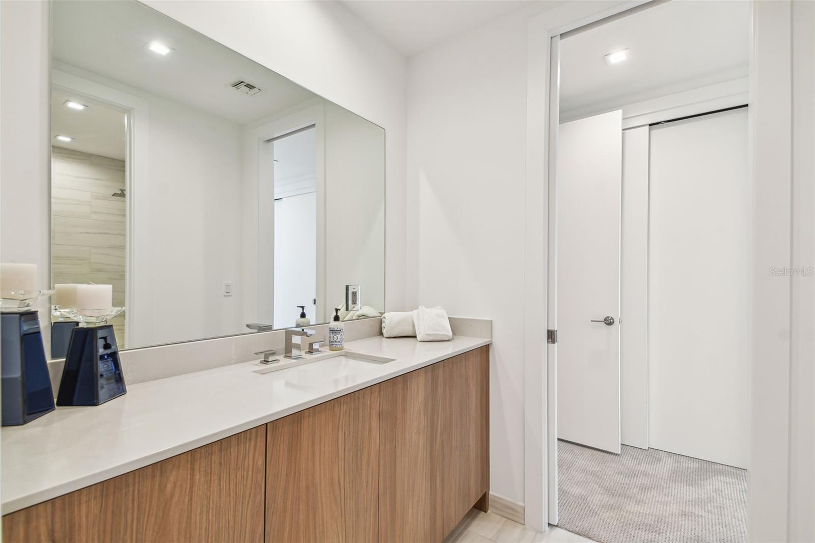 Image 46 of 98 For 5120 Marina Way 15005