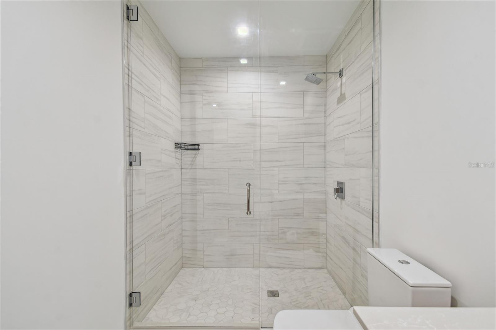 Image 51 of 98 For 5120 Marina Way 15005