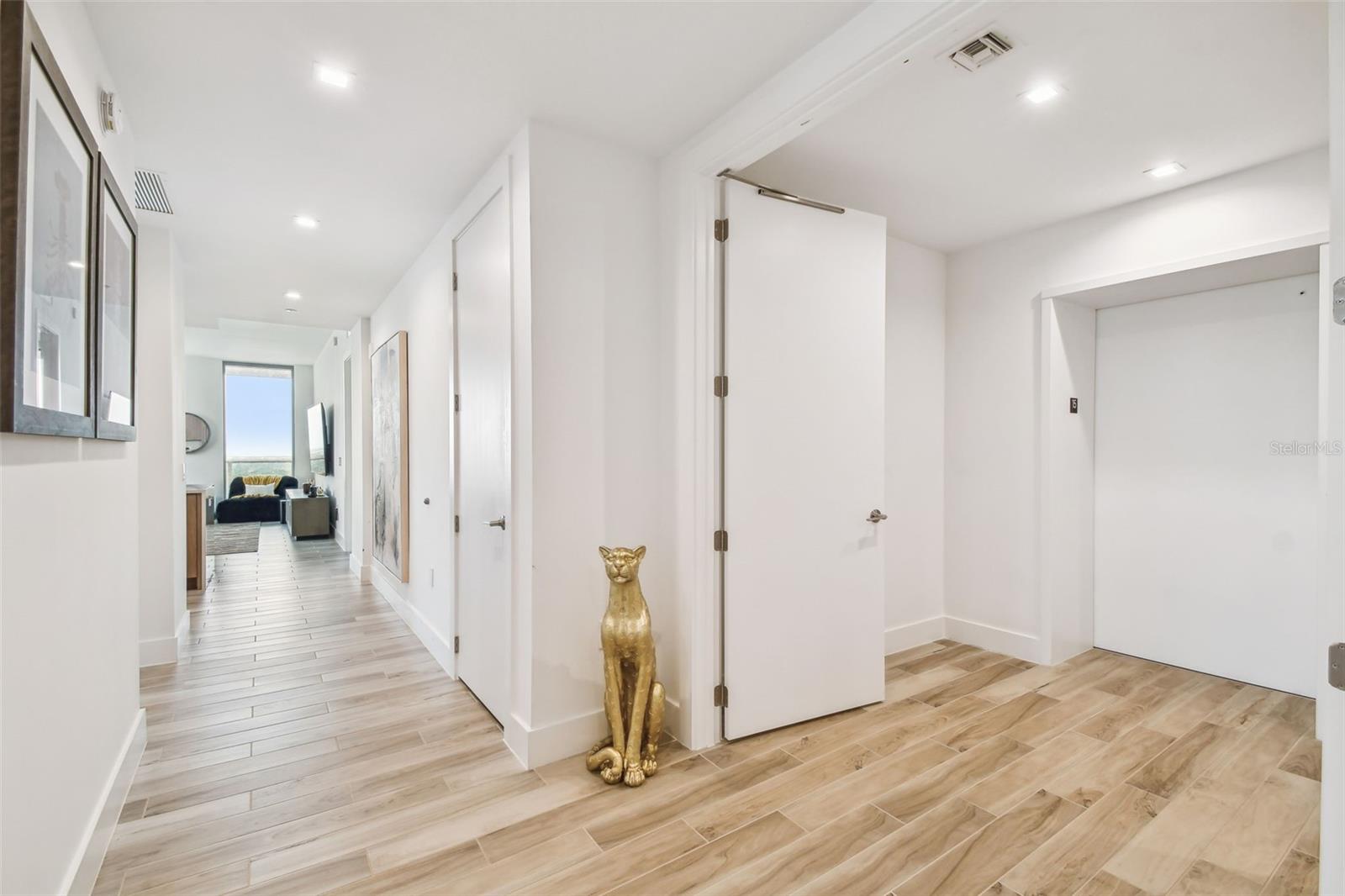 Image 8 of 98 For 5120 Marina Way 15005