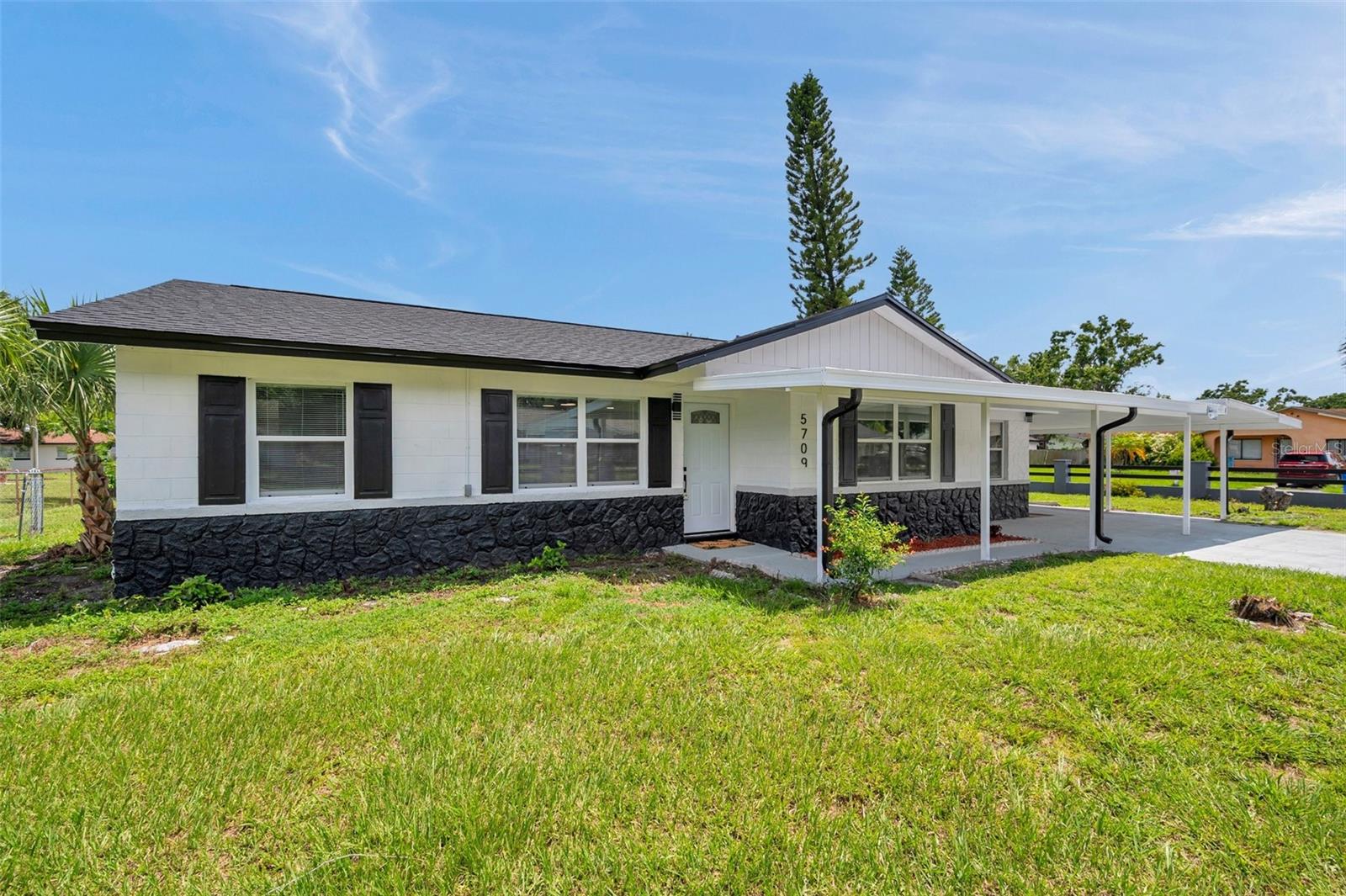 Listing photo id 0 for 5709 Charles Drive