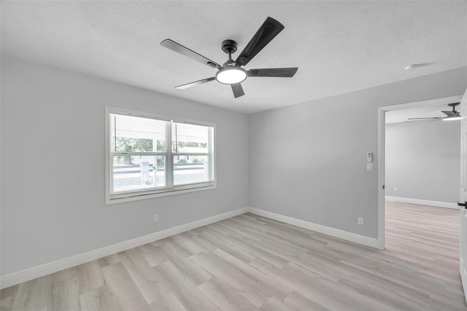 Listing photo id 27 for 5709 Charles Drive