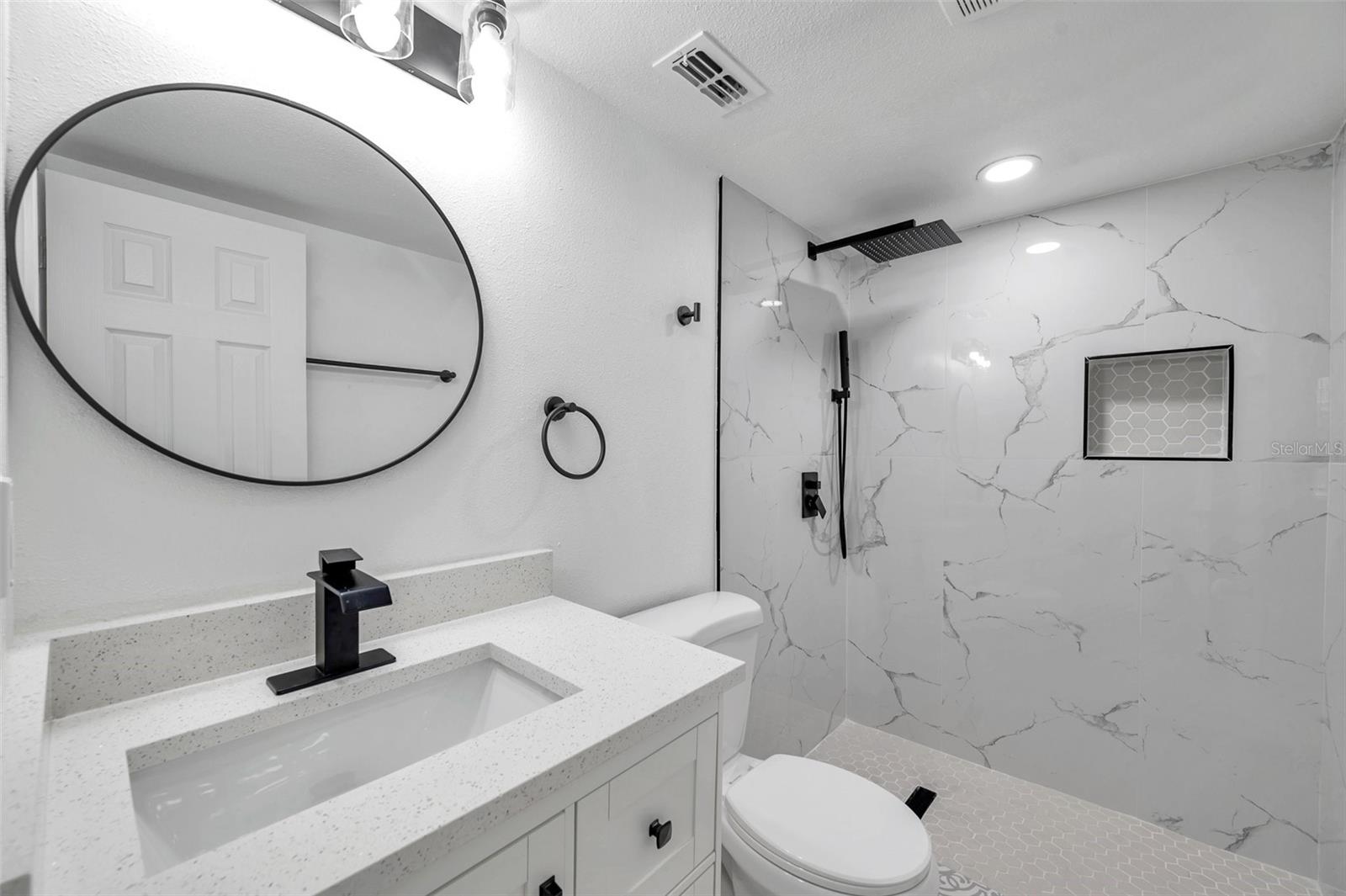 Listing photo id 28 for 5709 Charles Drive