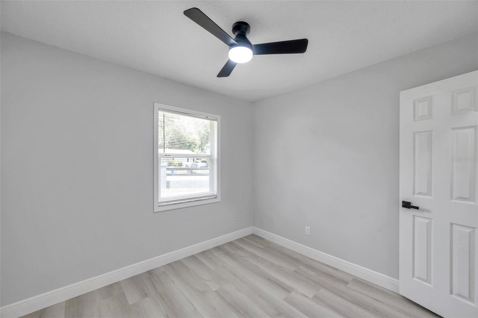 Listing photo id 31 for 5709 Charles Drive