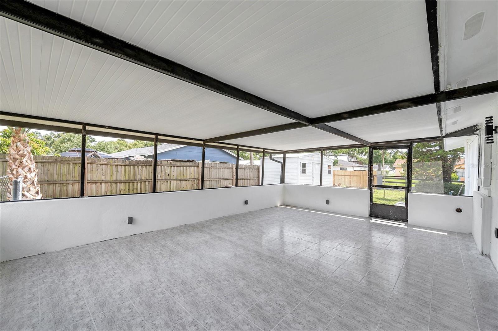 Listing photo id 42 for 5709 Charles Drive
