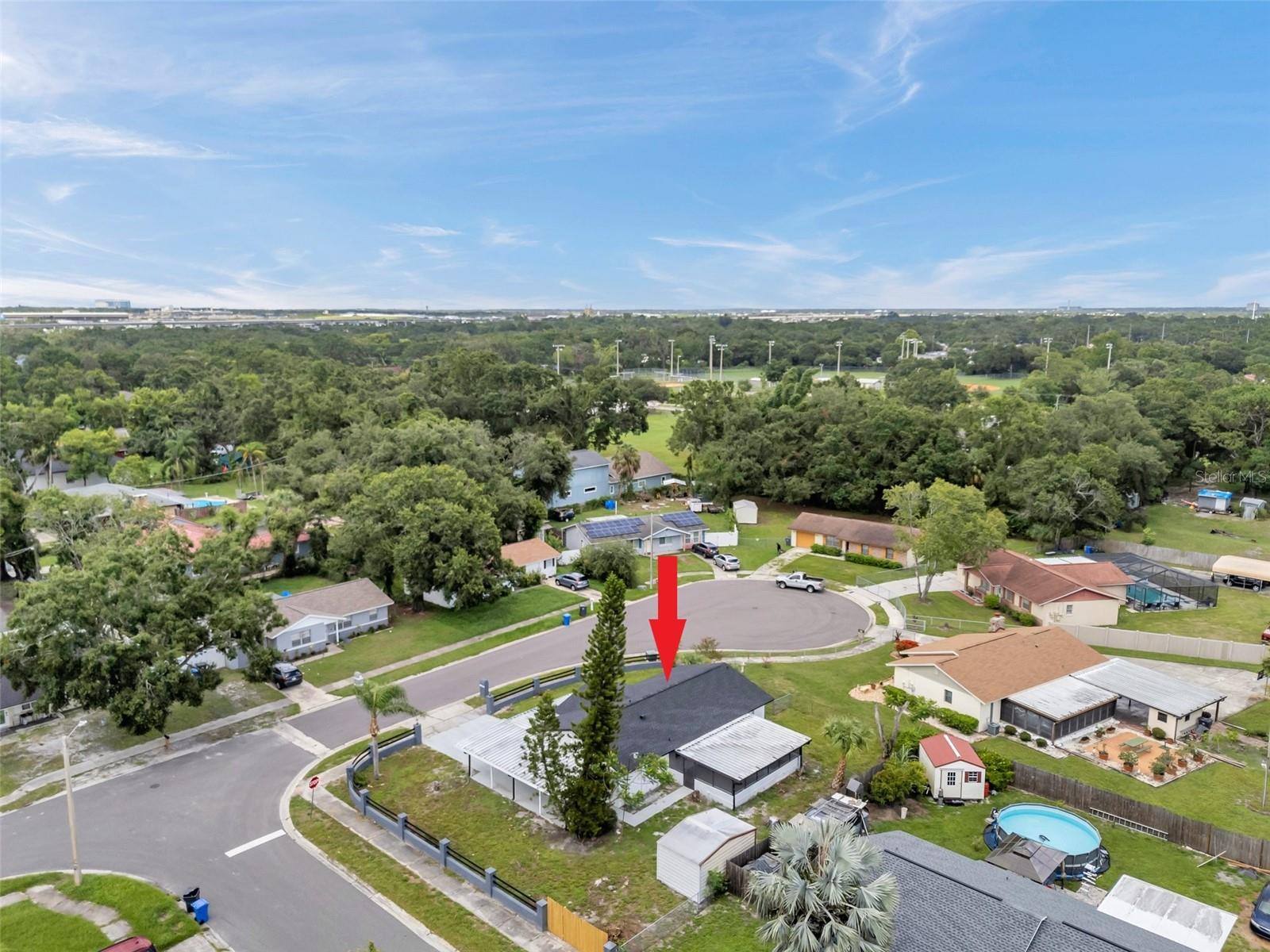 Listing photo id 47 for 5709 Charles Drive