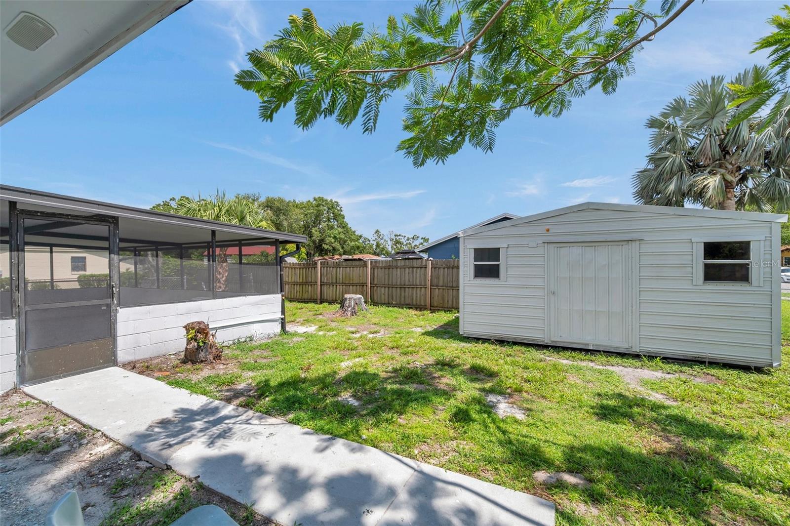 Listing photo id 56 for 5709 Charles Drive