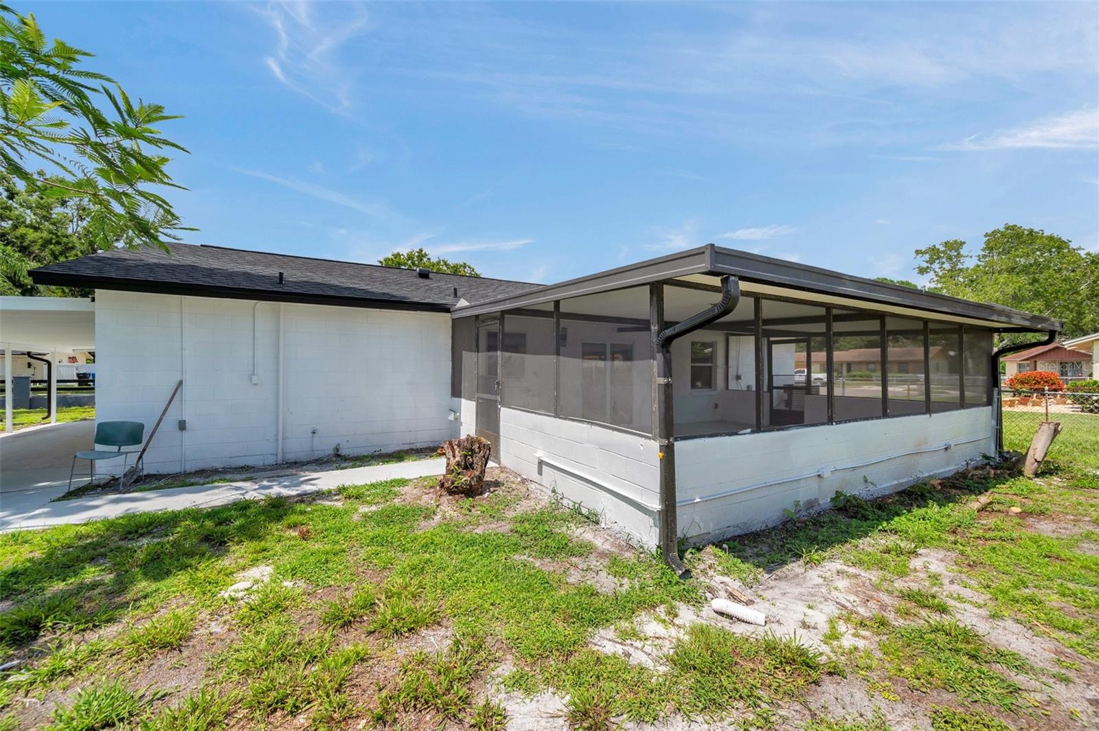 Listing photo id 58 for 5709 Charles Drive
