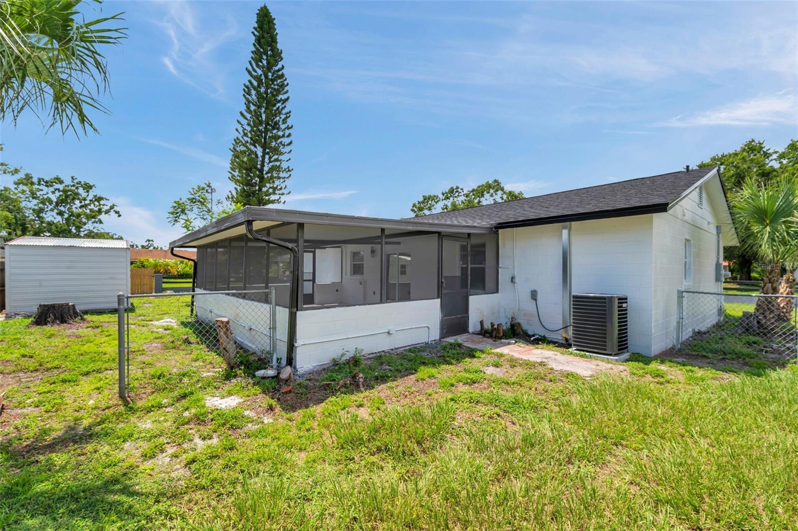 Listing photo id 59 for 5709 Charles Drive