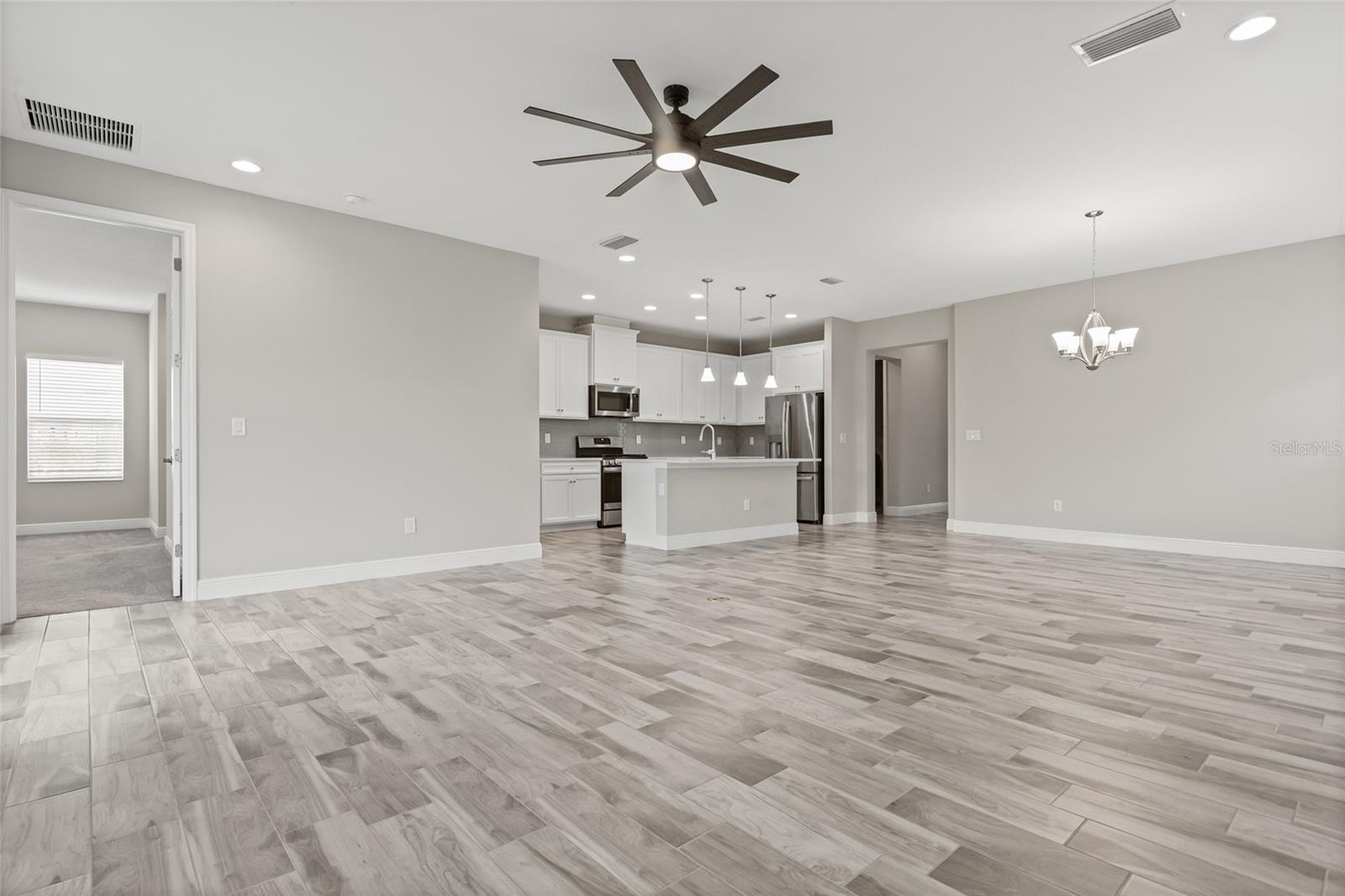 Image 12 of 60 For 5607 Limelight Drive