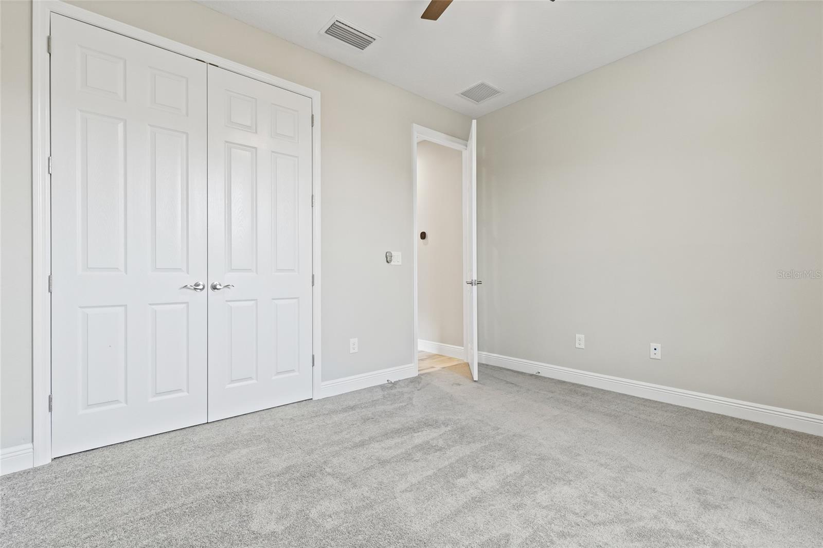 Image 33 of 60 For 5607 Limelight Drive
