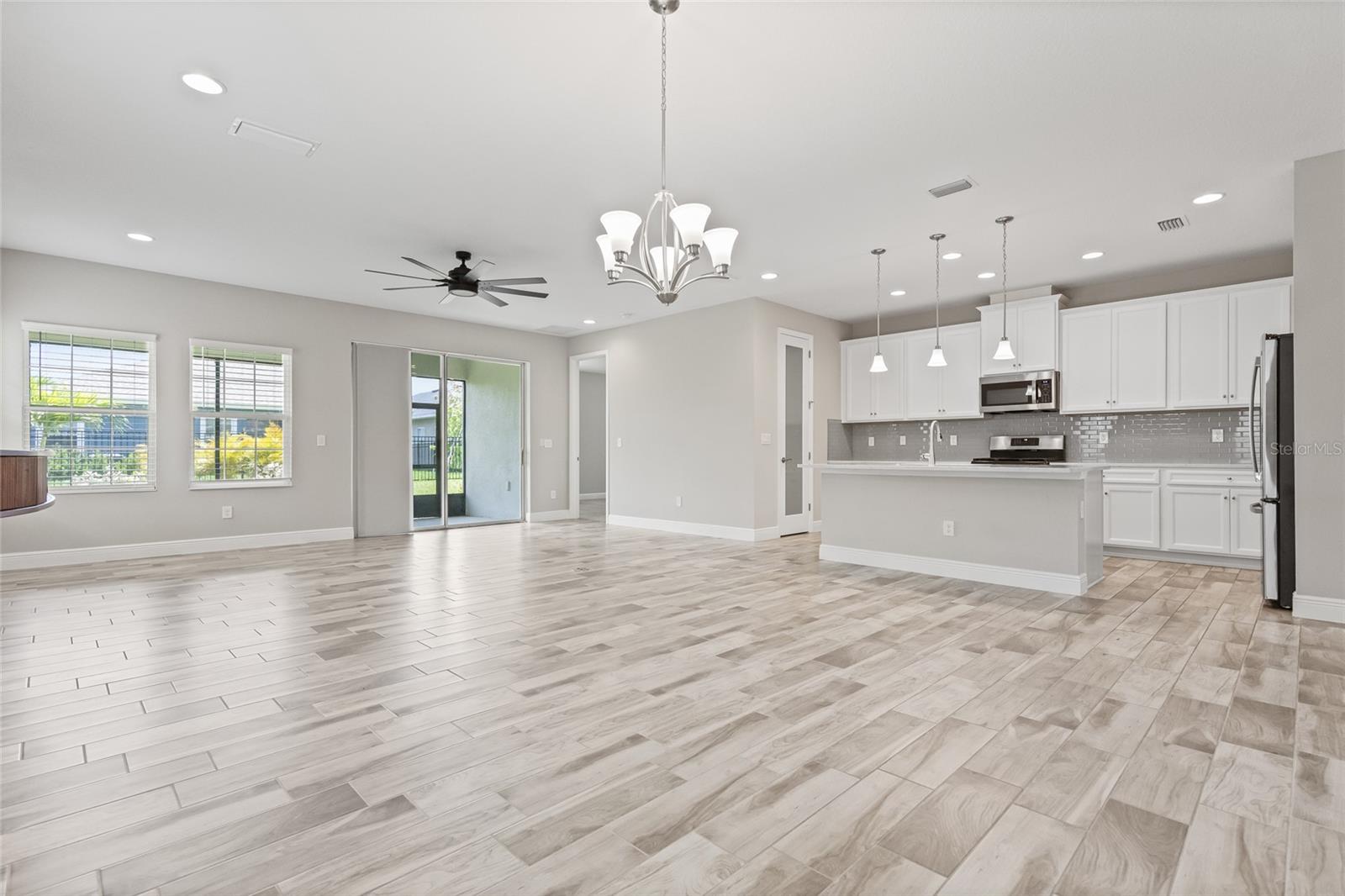 Image 4 of 60 For 5607 Limelight Drive