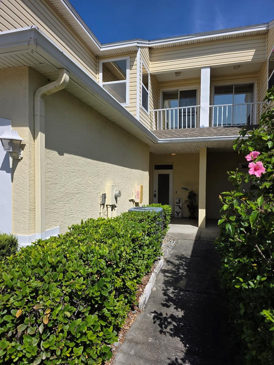 Image 2 of 22 For 1050 Starkey Road 2202