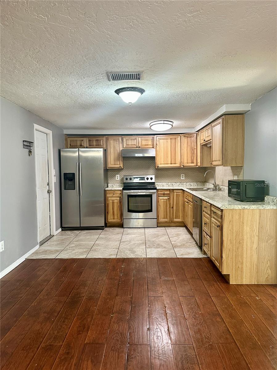 Image 3 of 14 For 3453 Garfield Drive