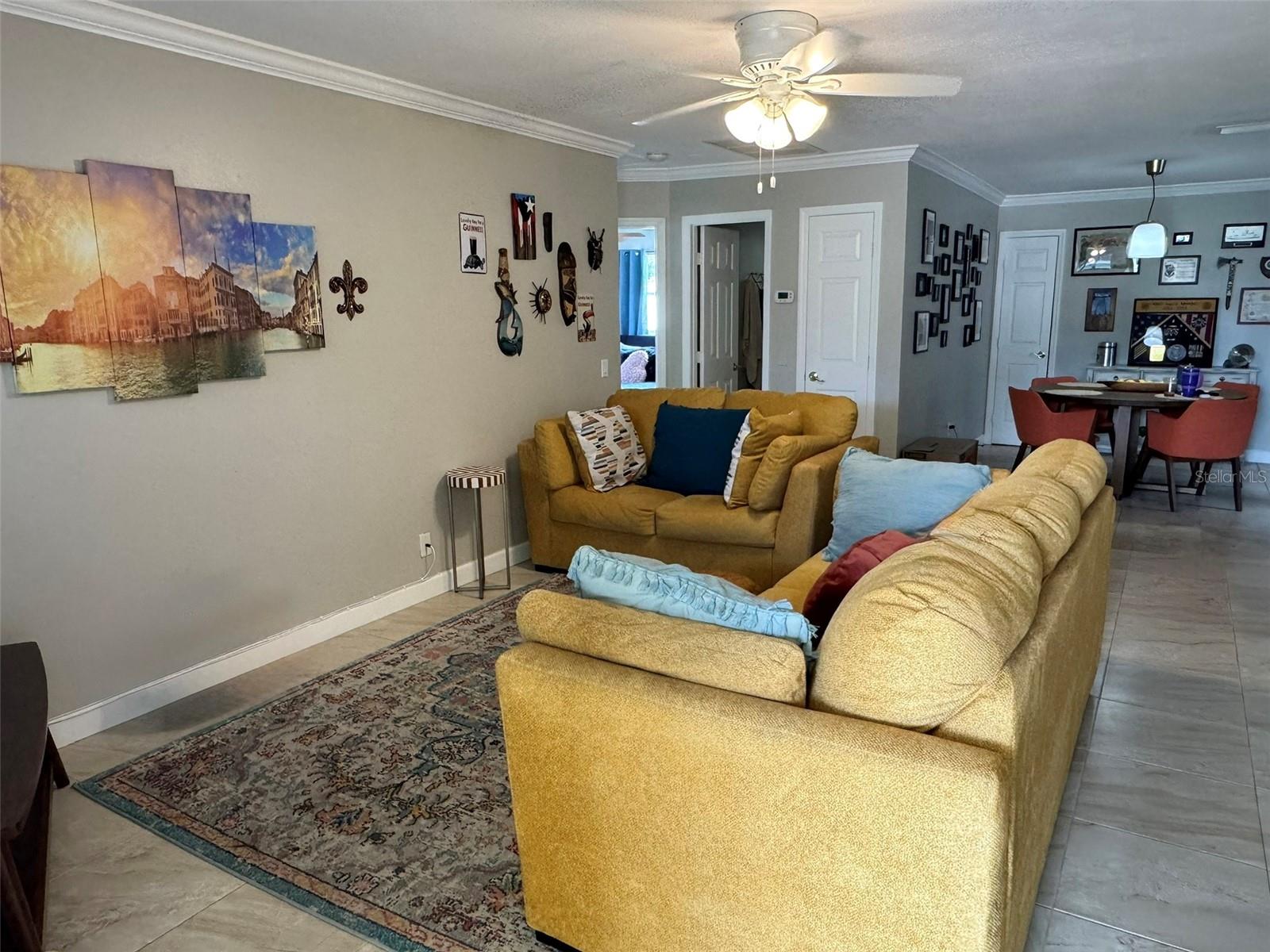 Image 10 of 33 For 4242 7th Avenue N