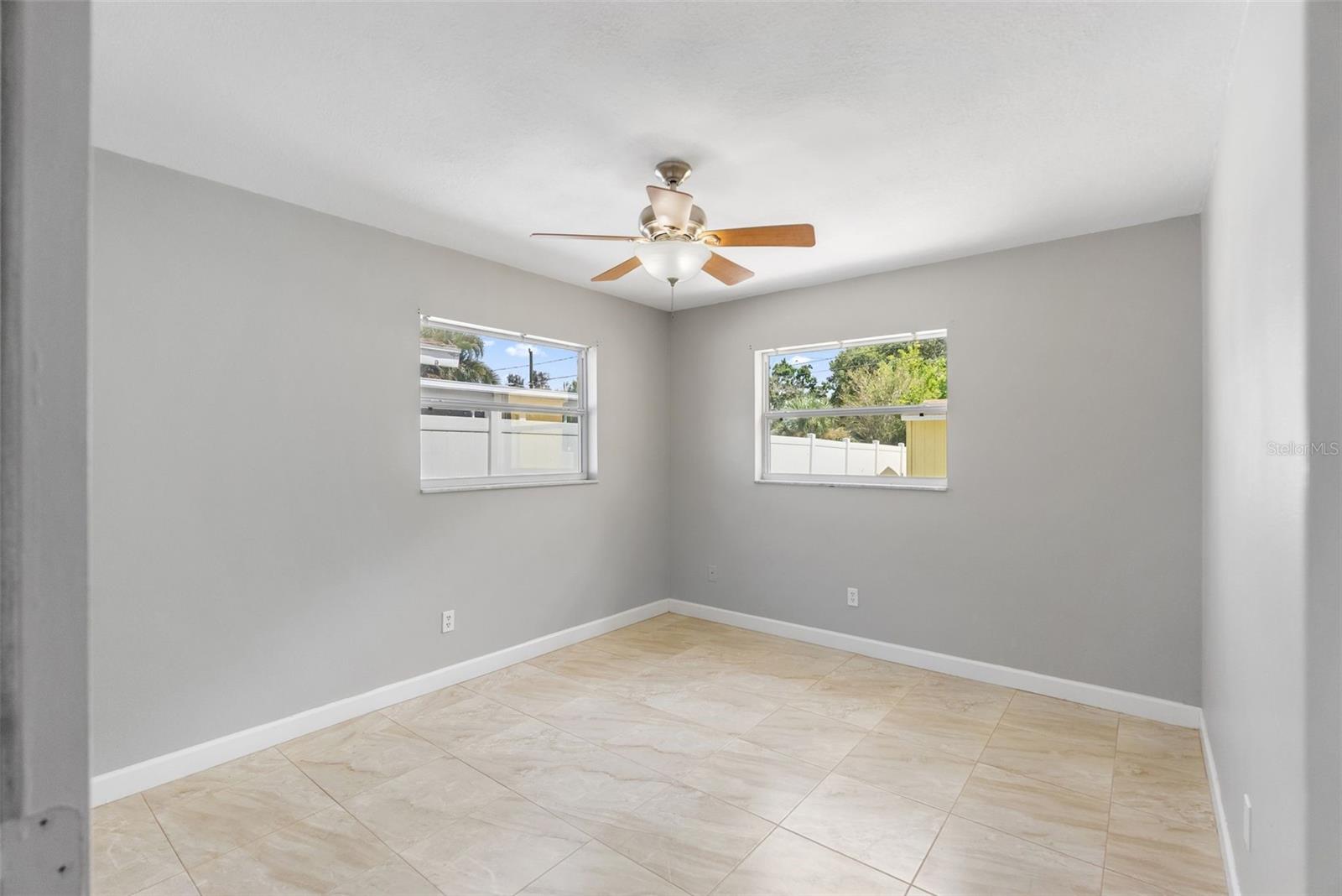 Image 39 of 53 For 4242 7th Avenue N