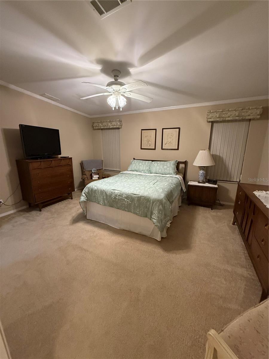 Image 4 of 12 For 2055 Floral Avenue 233