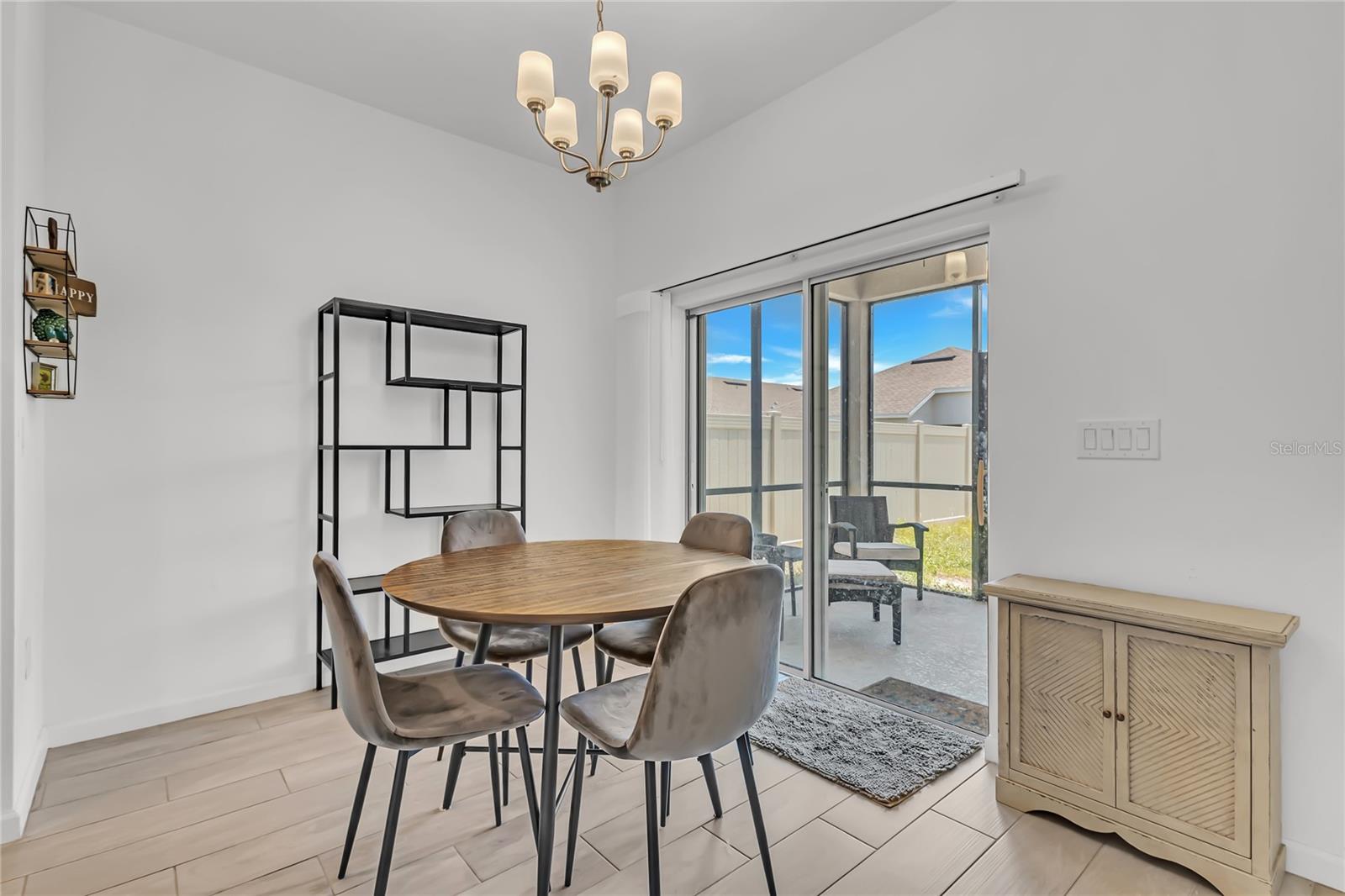 Image 11 of 46 For 2359 White Cedar Way