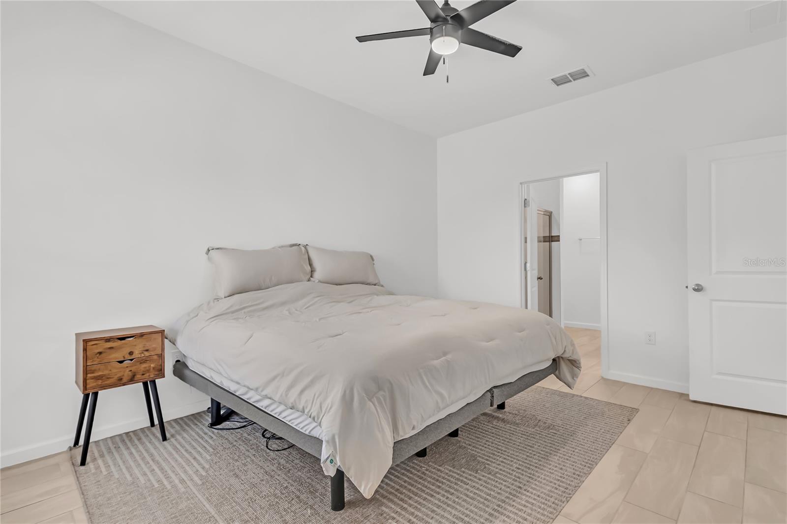 Image 22 of 46 For 2359 White Cedar Way