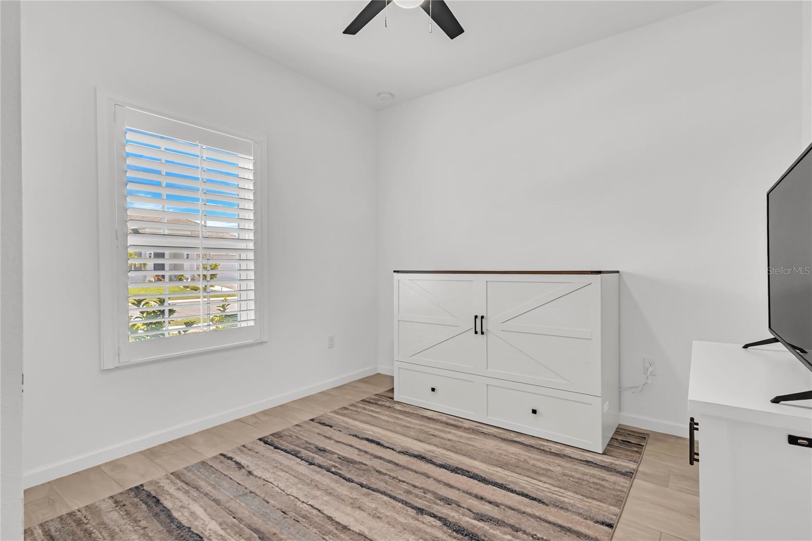 Image 4 of 46 For 2359 White Cedar Way