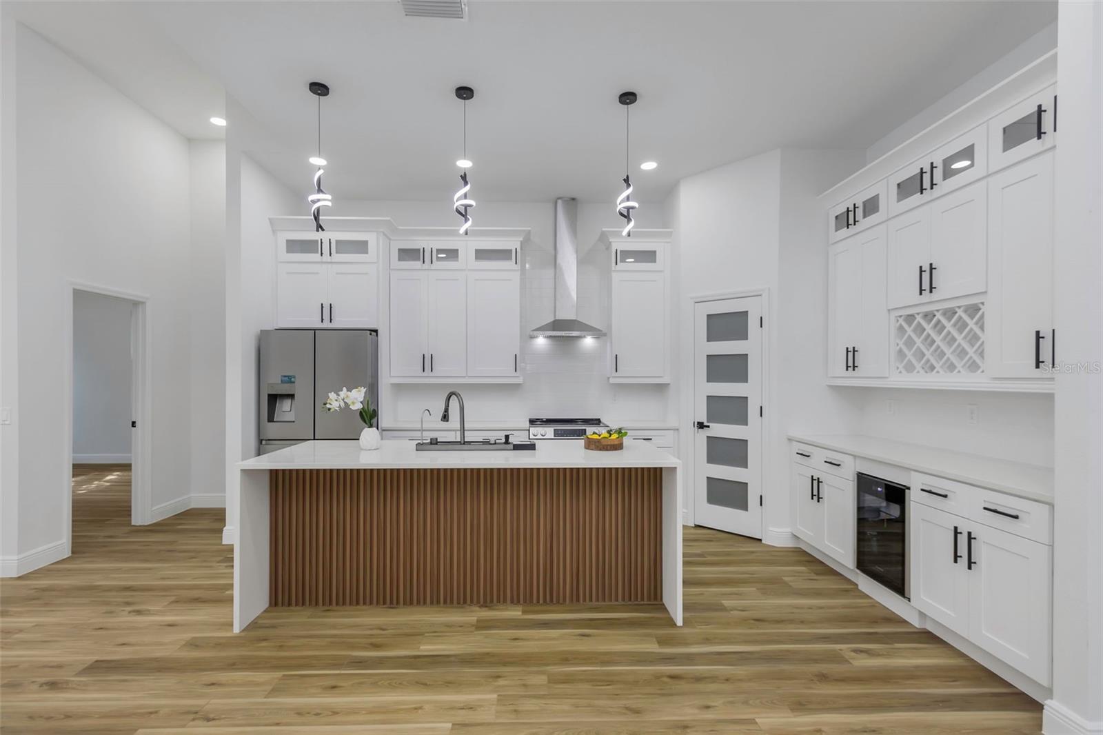 Image 4 of 50 For 1213 Lemon Street