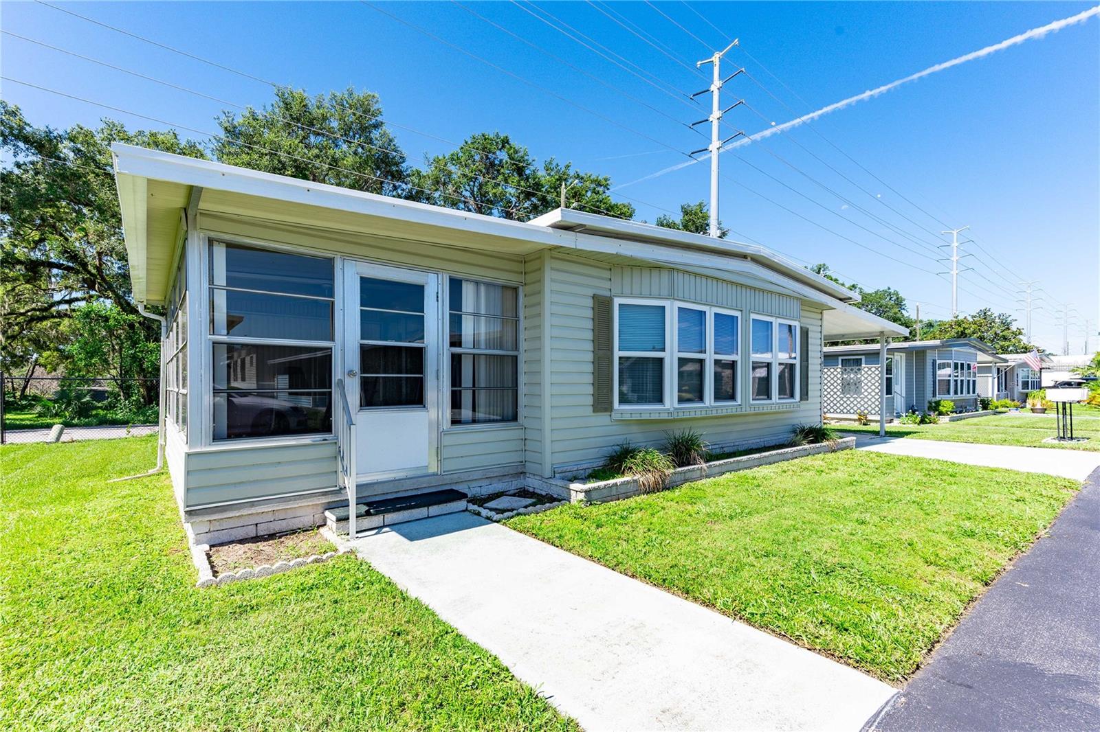 Image 3 of 45 For 37812 Valencia Avenue