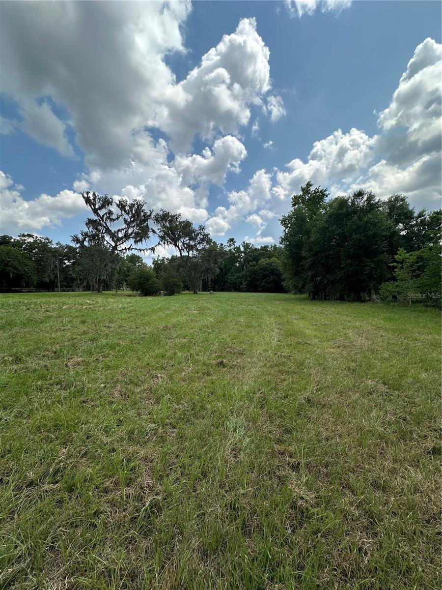 Image 3 of 5 For Palomino Lakes Dr