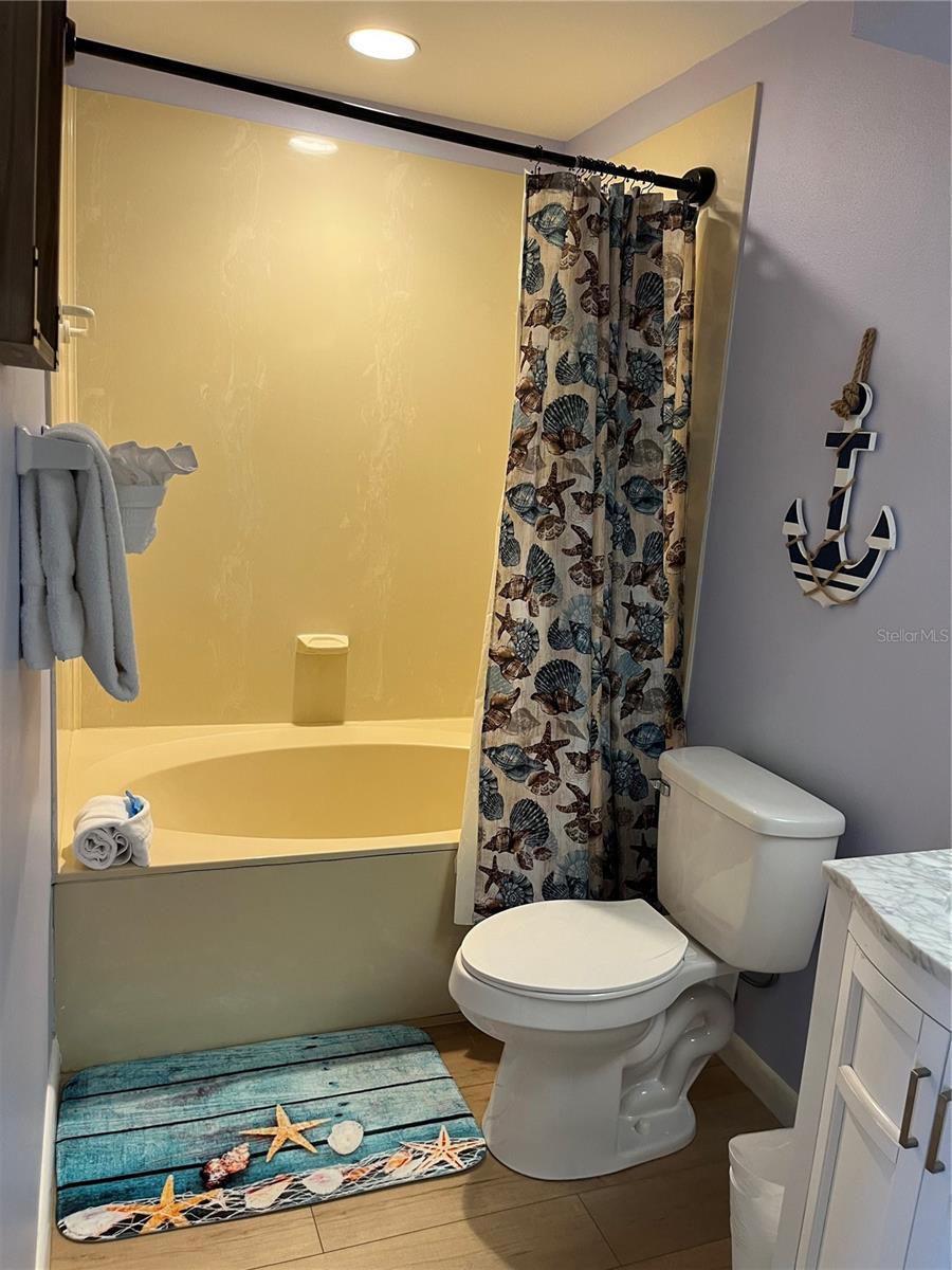 Image 11 of 21 For 6050 Bahia Del Mar Circle 218