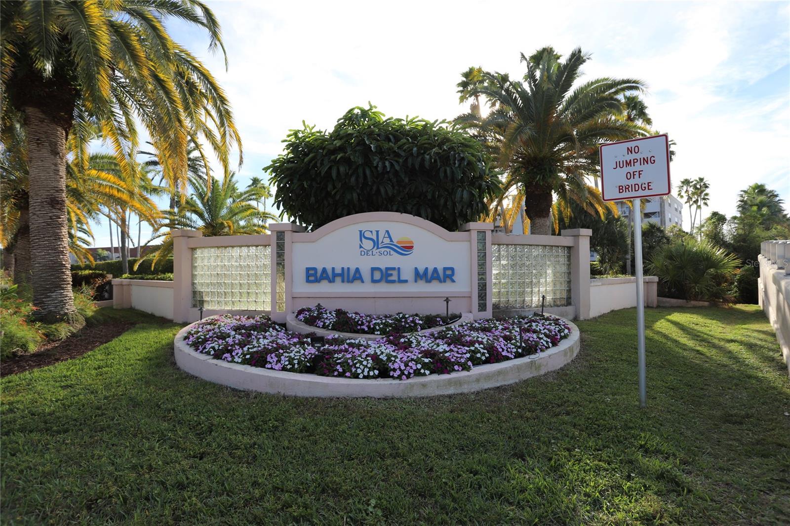 Image 2 of 21 For 6050 Bahia Del Mar Circle 218