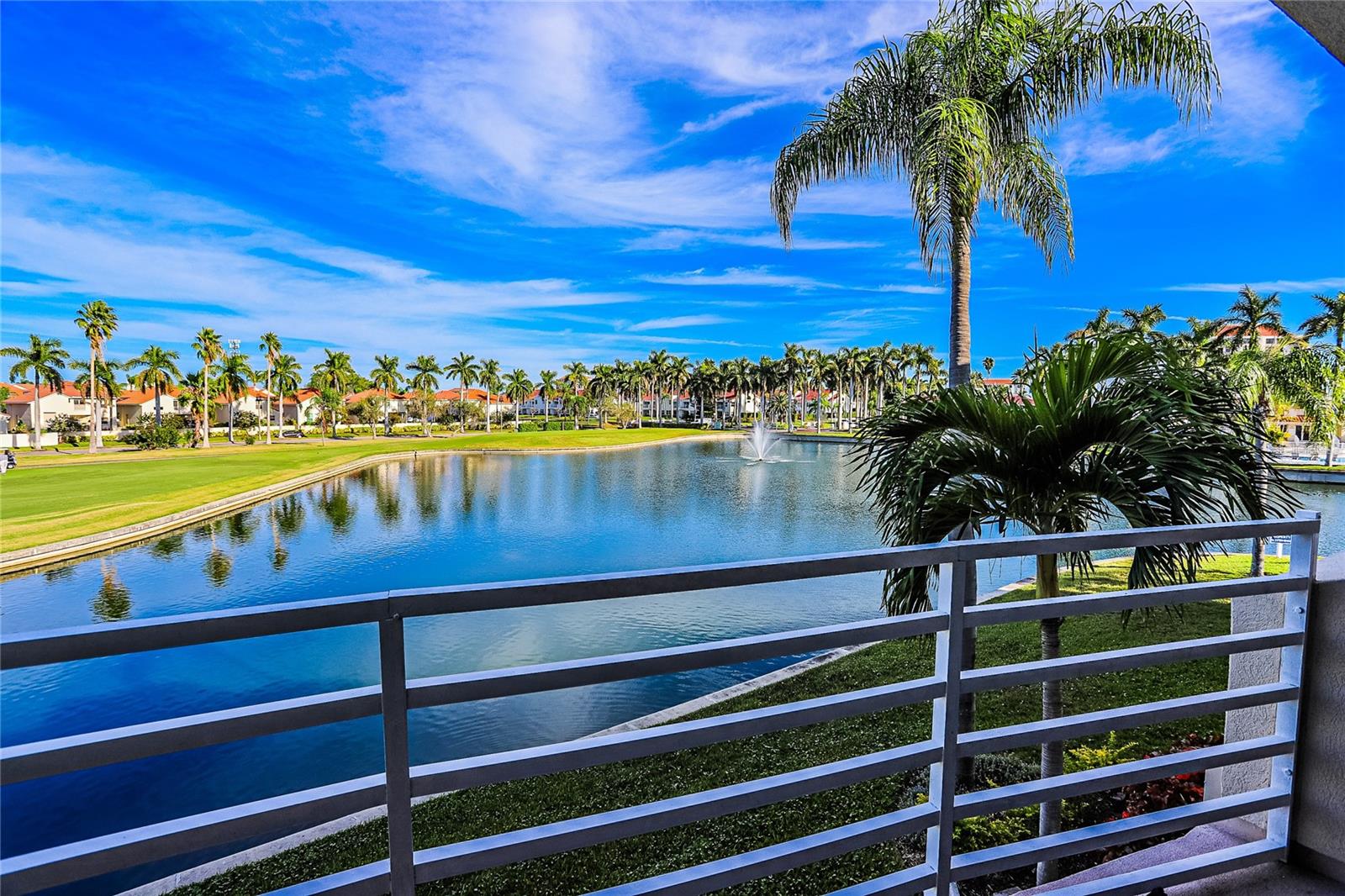 Image 3 of 21 For 6050 Bahia Del Mar Circle 218
